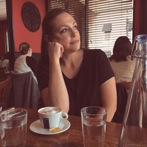 Meet your Posher, Carla